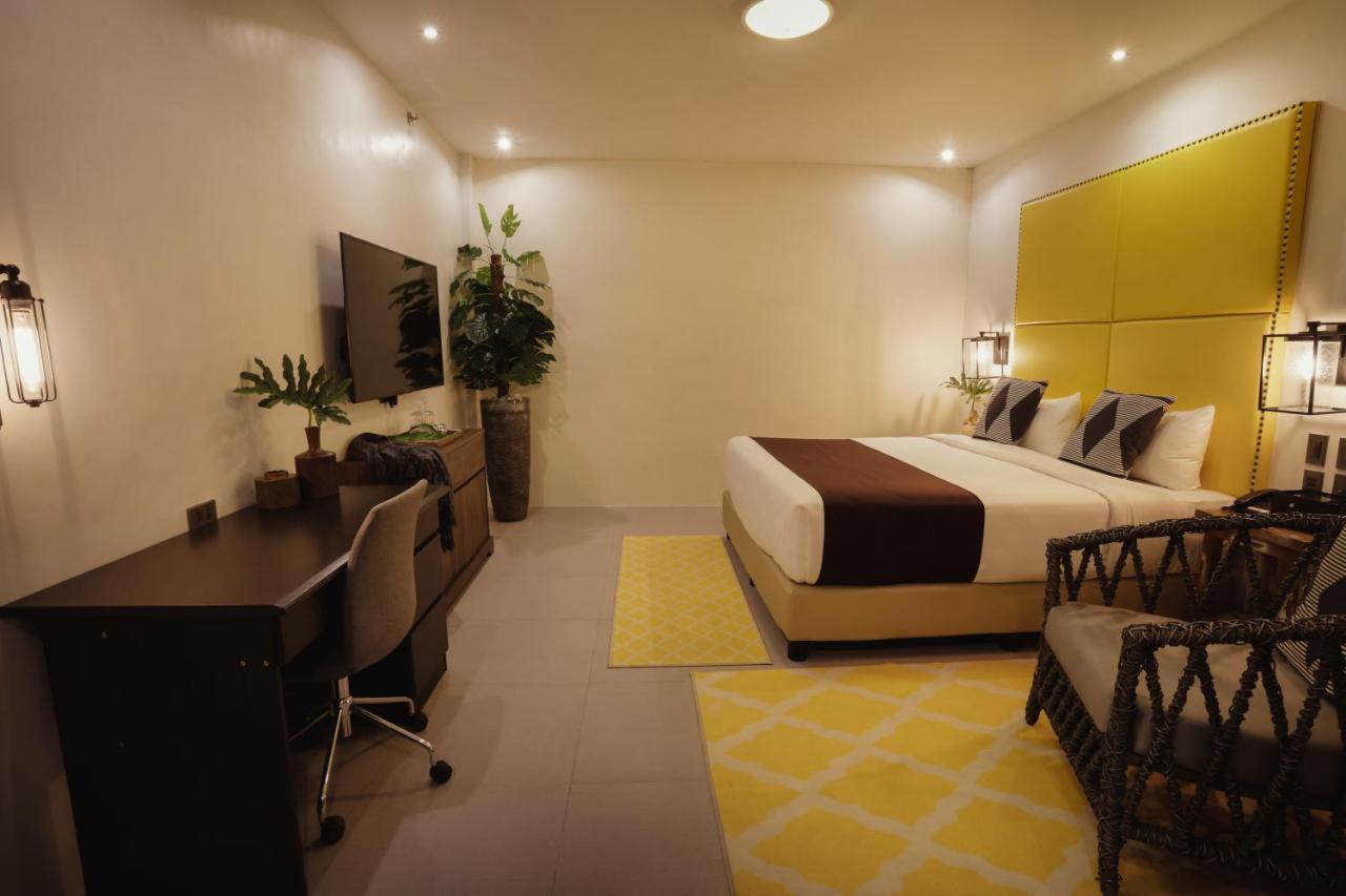 The Bourke Hotel Davao City Екстериор снимка