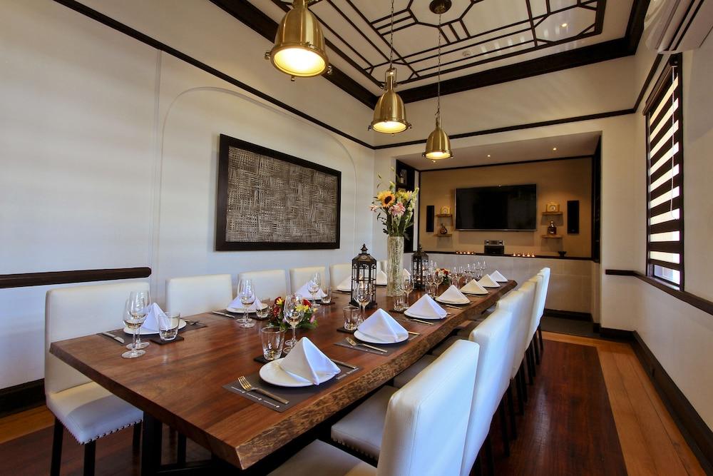 The Bourke Hotel Davao City Екстериор снимка